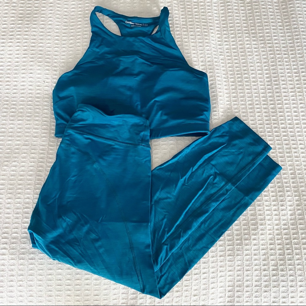 Outdoor voices teal move free crop top and flex ankle legging set size XL